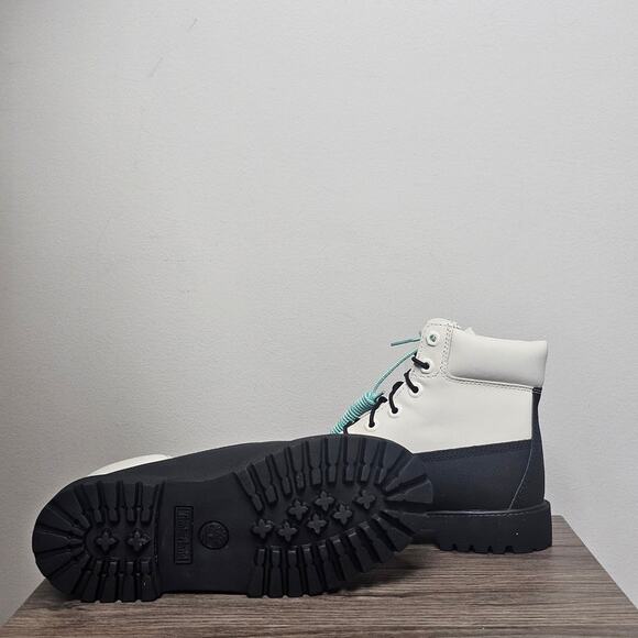 Timberland Unisex 6" Water Resistant Boots Women's 6 Black/White #539820 NWB - Picture 8 of 9